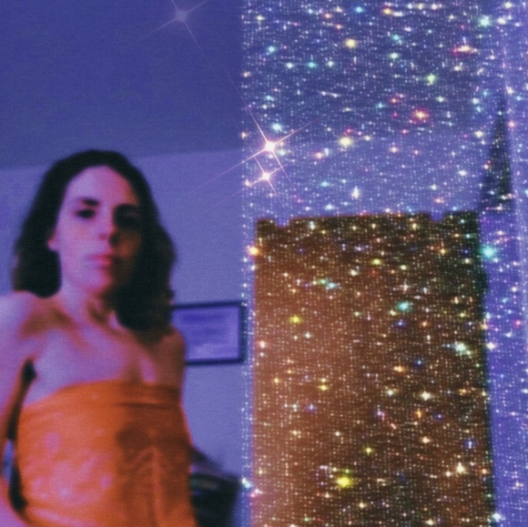 Meet your Posher, Melissa - Picture 3 of 4